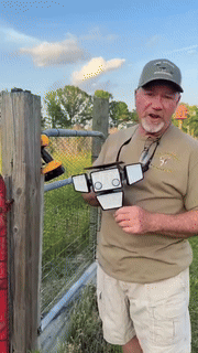 Solar Shield Motion Sensor Lamp